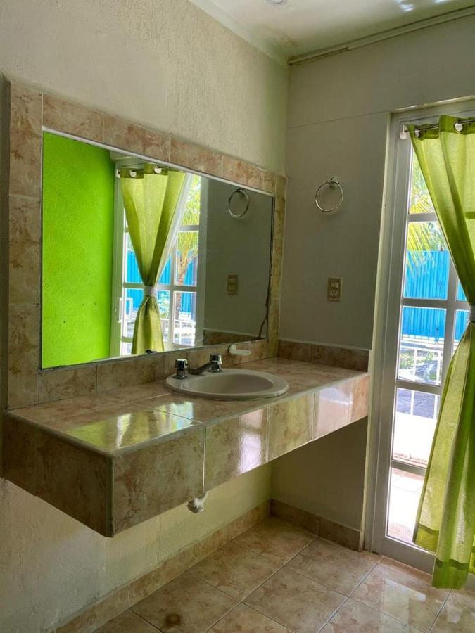 Hc International By R&T Hotel Cancun Exterior photo