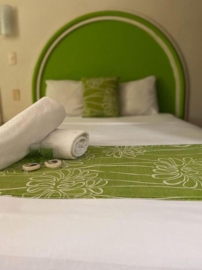 Hc International By R&T Hotel Cancun Exterior photo