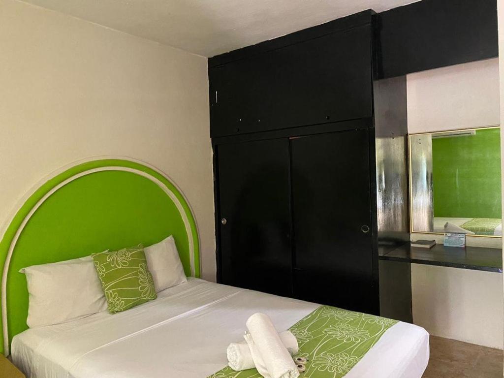Hc International By R&T Hotel Cancun Exterior photo